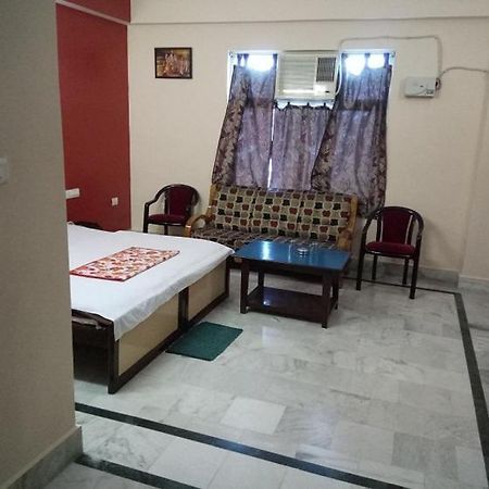 Hotel Ridhi N Sidhi Bettiah Bagian luar foto