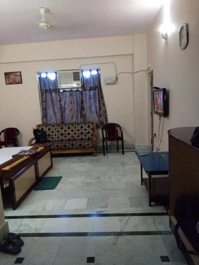 Hotel Ridhi N Sidhi Bettiah Bagian luar foto